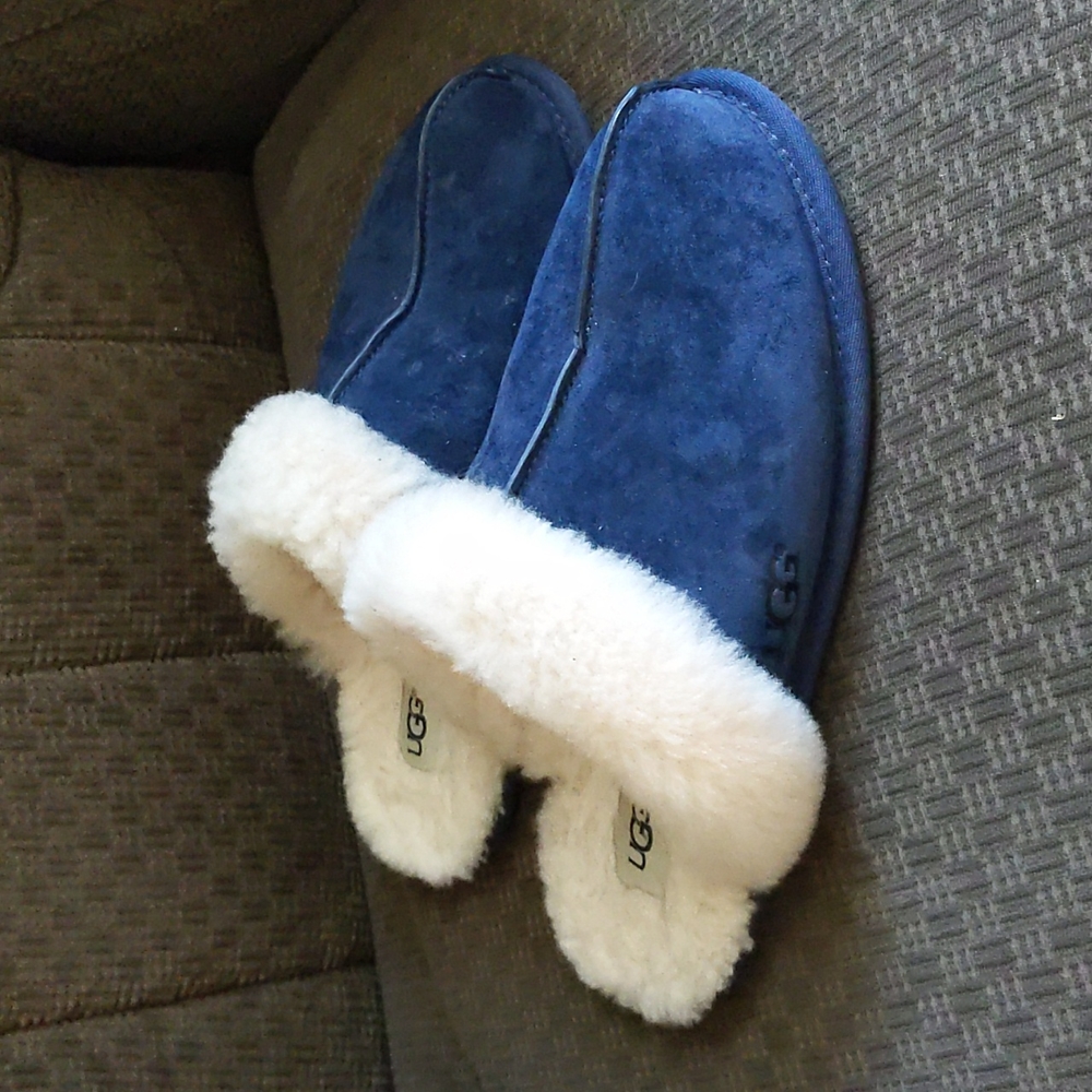 UGG slippers size 10 women's